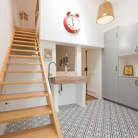 Apartament Avenida *